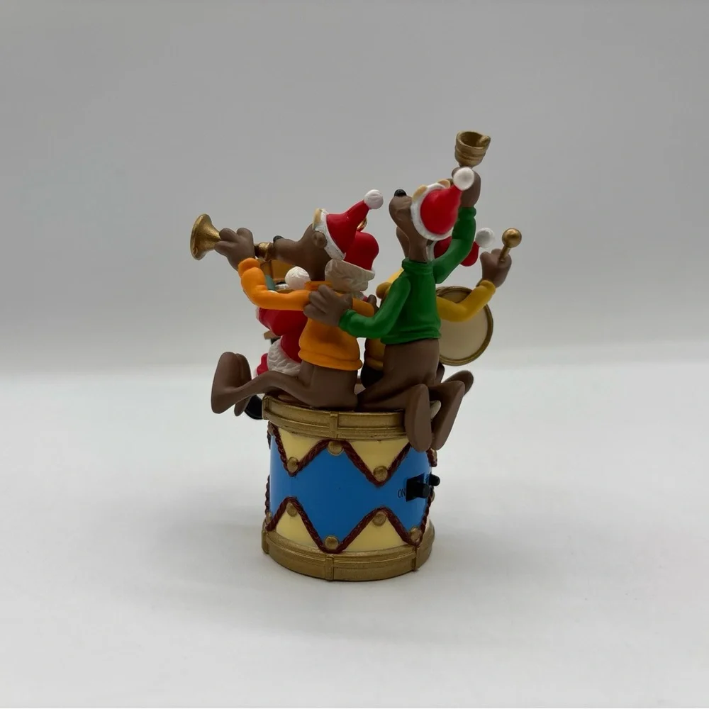 Hallmark Keepsake Ornament 2001 Kris and the Kringles 1st in Kris & Kringles Ser